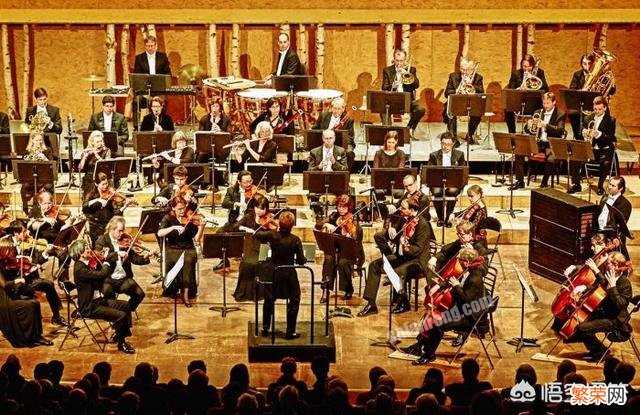 贝多芬的九部交响曲的乐队编制有所不同吗？