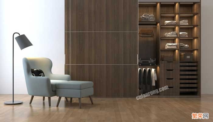 如何整理衣柜 如何整理衣柜的衣服