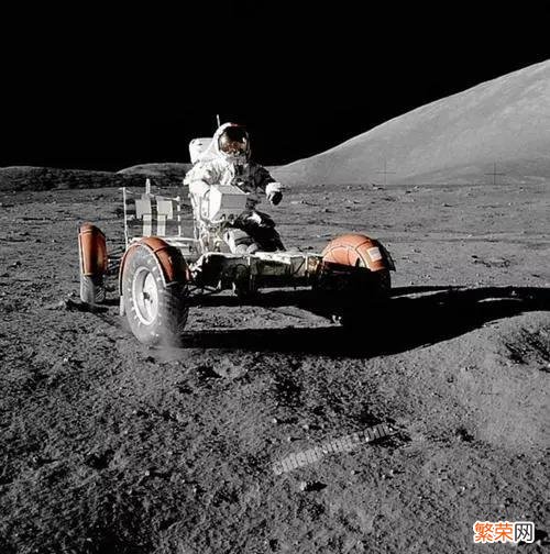 登上月球的人都发现了什么惊人的东西？