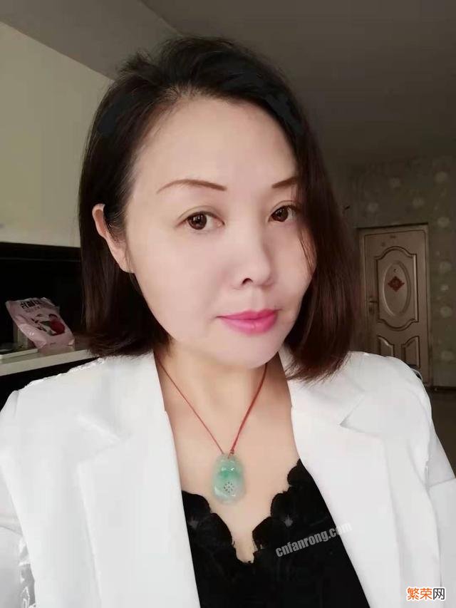 现如今,在社交媒体上晒自己照片的女人不知道内心里是怎么想的？