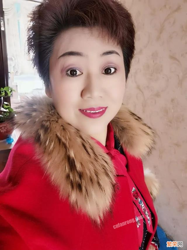 现如今,在社交媒体上晒自己照片的女人不知道内心里是怎么想的？