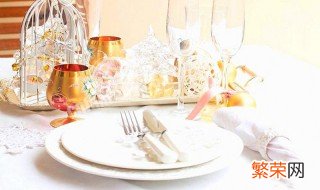 左叉右刀还是左刀右叉 刀叉的正确拿法