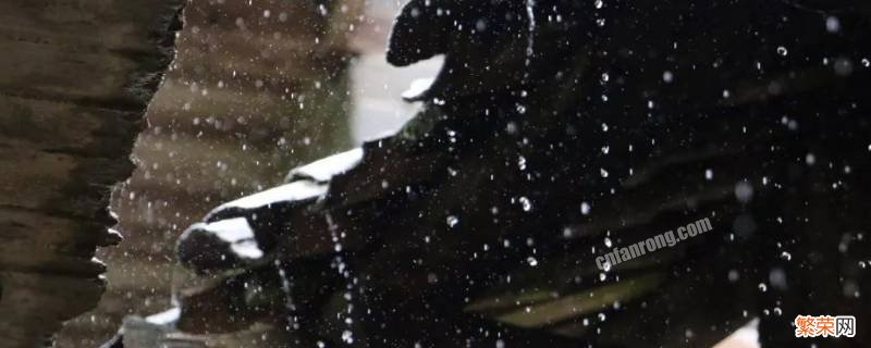 一百毫米雨是多少 一百毫米的雨有多深