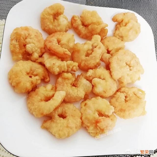 明天就是年三十了,你家的年夜饭准备了什么菜?你最喜欢哪一道?