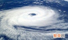 热带气旋为什么在海水表层温度较高的海域形成 什么是热带气旋