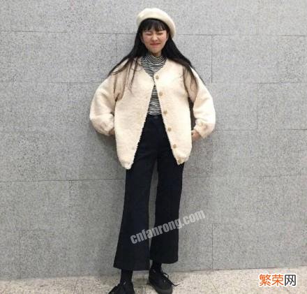 女生应该怎么搭配衣服？