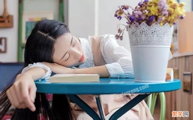 有没有什么酷酷哒萌萌哒的高冷的真人情侣头像？