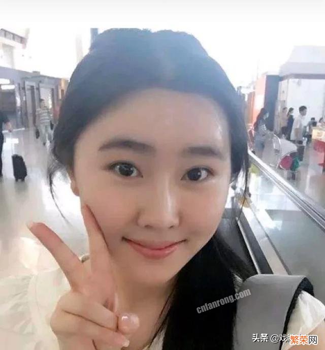 小团团全脸终于被网友揭底,之前在虎牙LOL平台,还被扒出有“黑历史”,如何点评?