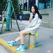 女孩子穿aj、vans、converse、puma哪个好一点？