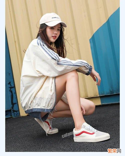 女孩子穿aj、vans、converse、puma哪个好一点？