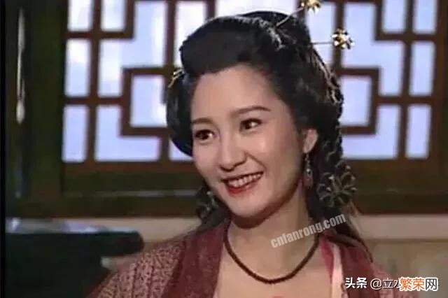 《天龙八部》中马夫人康敏为什么和段正淳一样见一个爱一个？