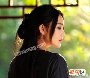 《天龙八部》中马夫人康敏为什么和段正淳一样见一个爱一个？