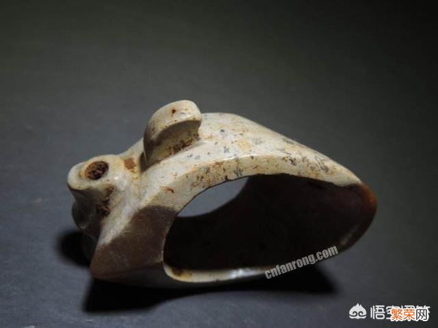 河南考古发现“花木兰”墓,出土一玉扳指,为何令专家兴奋异常？