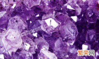 紫色的石头是什么石头 紫色的石头是宝石吗