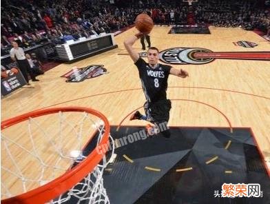 应该如何定义NBA的扎克拉文？是扣将还是全能后卫？