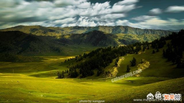 半个月时间,想去新疆旅游,但新疆那么大,景区景点那么多,怎么游才科学合理呢？