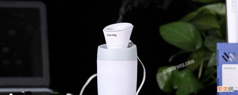 喷雾加湿器和无雾加湿器哪个好 加湿器加多少水合适