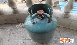 煤气罐着火如果钢瓶阀门完好首选是先关阀门还是先灭火 煤气罐着火怎么办