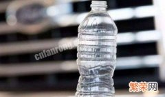 矿泉水瓶是什么材料 塑料瓶属于什么垃圾及处理