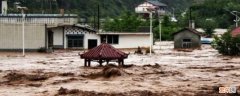 暴雨属于什么自然灾害 暴雨属于什么灾害