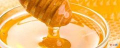 蜂蜜起泡沫是怎么回事 蜂蜜起泡沫是怎么回事还能吃吗像是发酵
