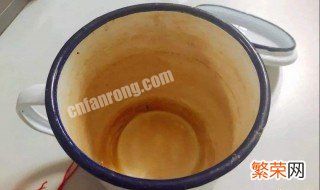 怎样去除茶杯里的茶垢 清除茶杯里茶垢的方法