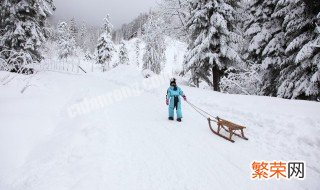 滑雪安全知识和技巧 滑雪的小知识与安全注意事项