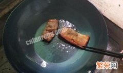 铁锅第一次用怎样开锅 第一次使用铁锅怎么开锅