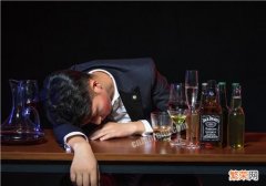 为什么喝酒容易醉 为什么喝酒容易醉而有些人不醉