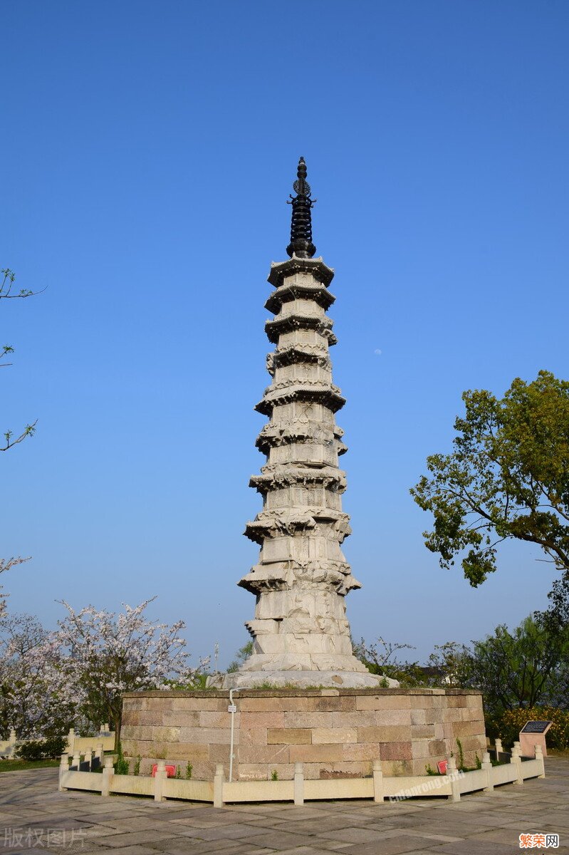 杭州免费旅游景点推荐 杭州旅游必去十大景点