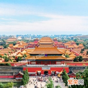 中国秋天最适合旅游的10个城市 国内秋季旅游最佳之地排行榜