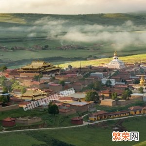 中国秋天最适合旅游的10个城市 国内秋季旅游最佳之地排行榜