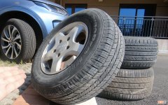 最大区别：轮胎胎壁的硬度不同 防爆胎和普通的轮胎有什么区别？