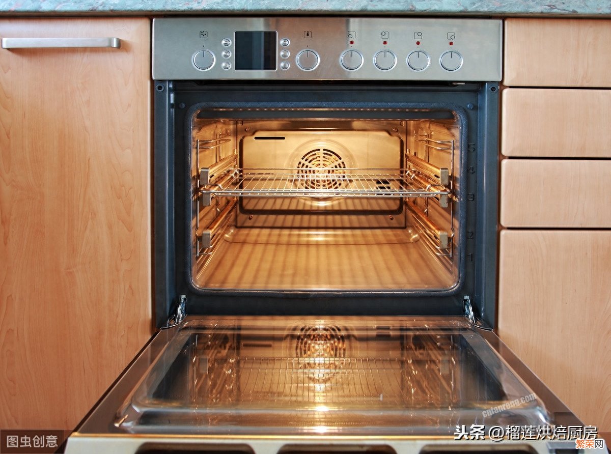 关于烤箱预热的主要作用 烤箱预热是不是空烤