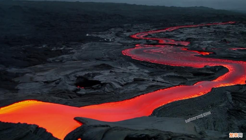 富士山在哪里？位于日本本州岛中南部