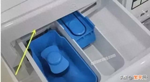 滚筒洗衣机的3个格子使用方法 滚筒洗衣机三个槽图解