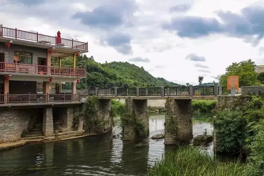 贵阳旅游必去的9处古村古镇 贵阳周边游玩景点推荐