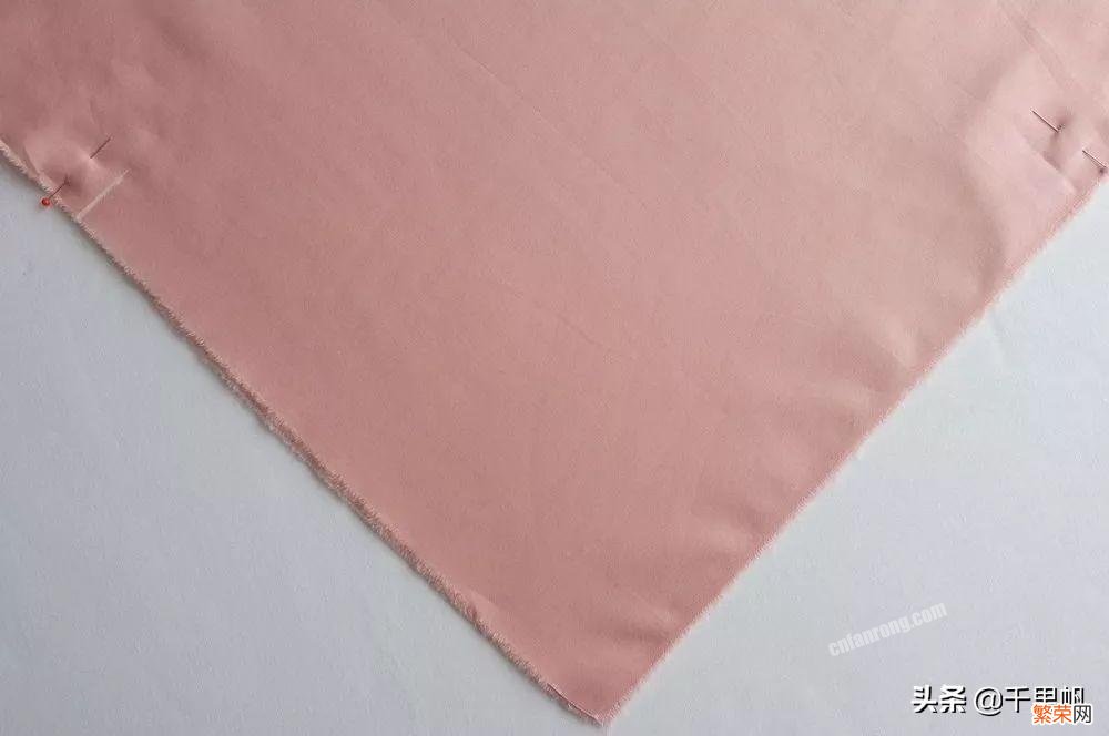 简易床罩裁剪和缝制方法 荷叶边床罩制作教程