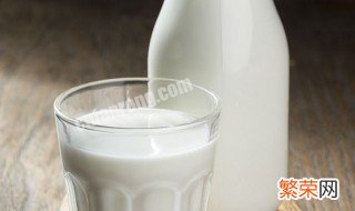 老人每天喝牛奶有什么好处 每天喝牛奶有什么好处