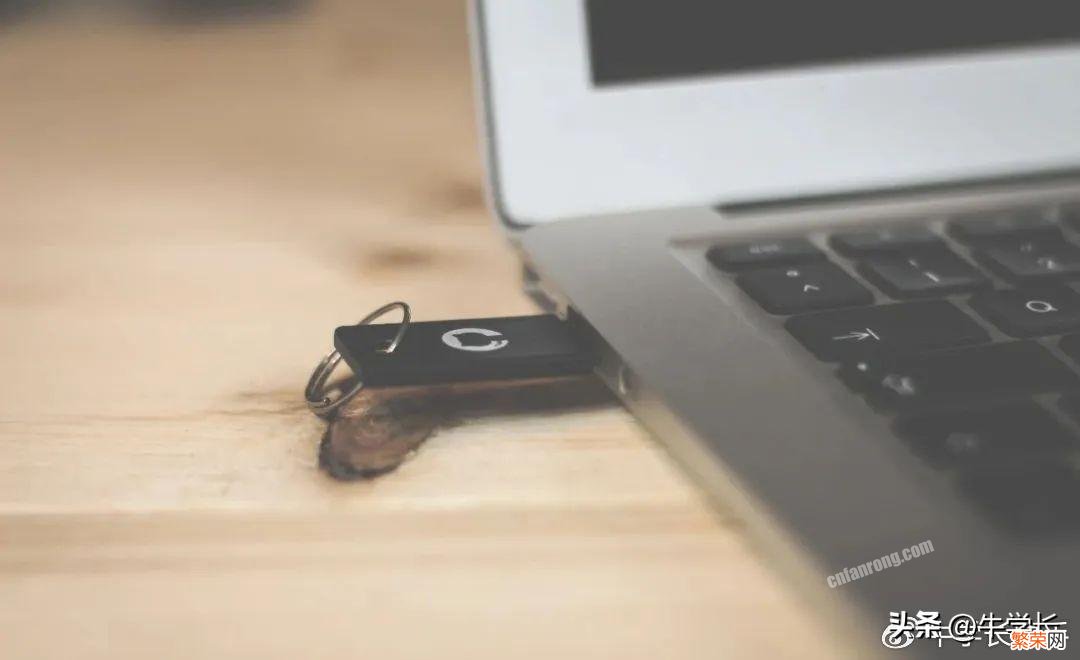 U盘文件损坏且无法读处理方法 电脑打不开u盘图片怎么办