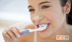 如何正确使用电动牙刷的各种模式 如何正确使用电动牙刷
