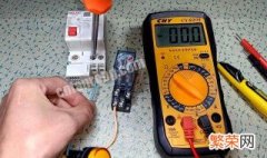 怎样用万用表测电流和电压 怎样用万用表测电流