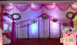 结婚戒指戴哪个手指 结婚戒指戴哪个手